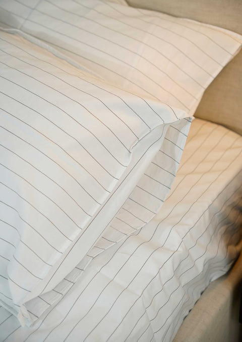 100% Organic Cotton Duvet Cover With Pillowcases- Stripe (300 TC)