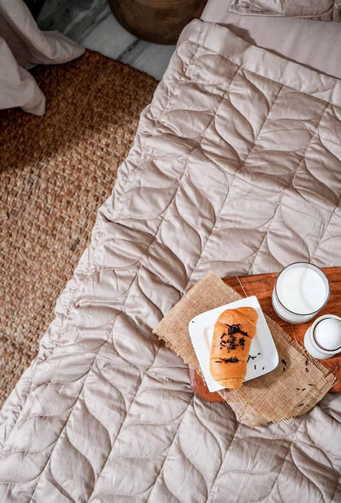 100% Cotton Quilted Bed Cover Set (Leaf Pattern)