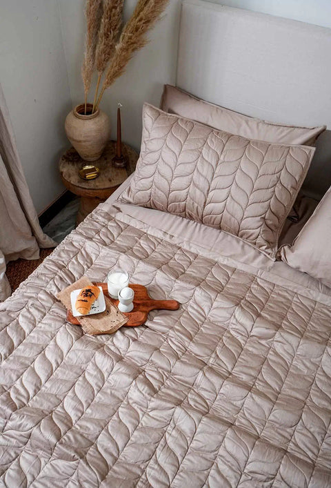 100% Cotton Quilted Bed Cover Set (Leaf Pattern)