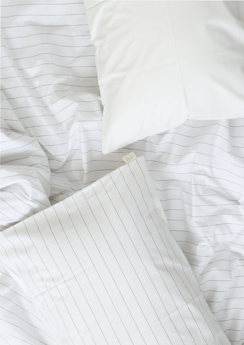 100% Organic Cotton Duvet Cover With Pillowcases- Stripe (300 TC)