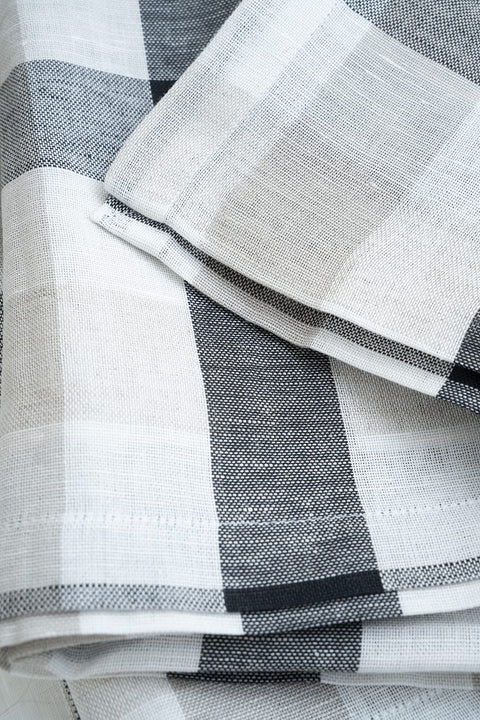 BLACK CHECKS LINEN TABLE CLOTH
