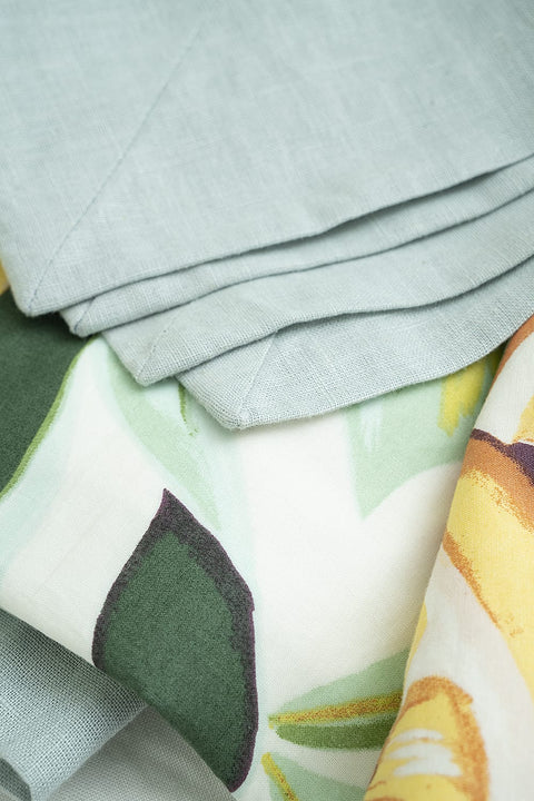 TROPICAL PRINT TABLE CLOTH