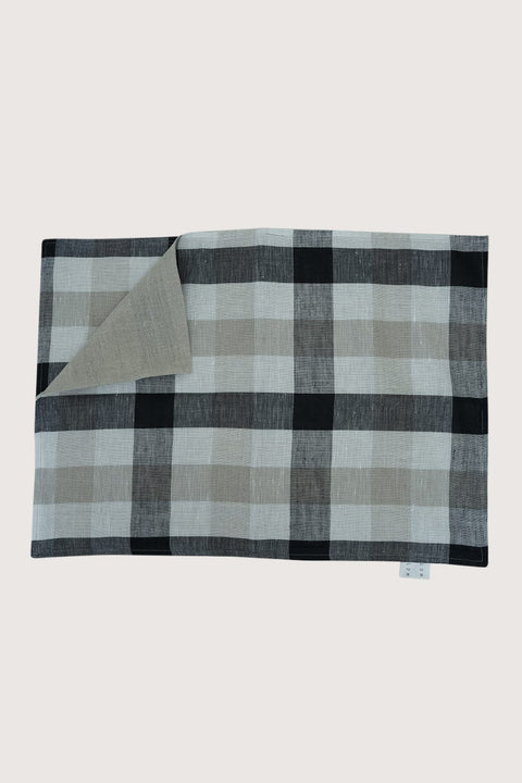 BLACK CHECKS LINEN PLACEMAT