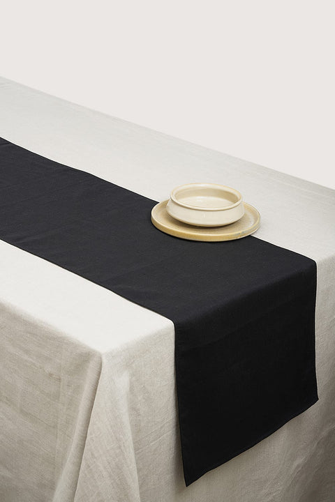 BLACK LINEN TABLE RUNNER