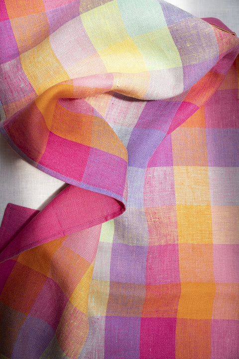 PINK CHECKS LINEN TABLE RUNNER