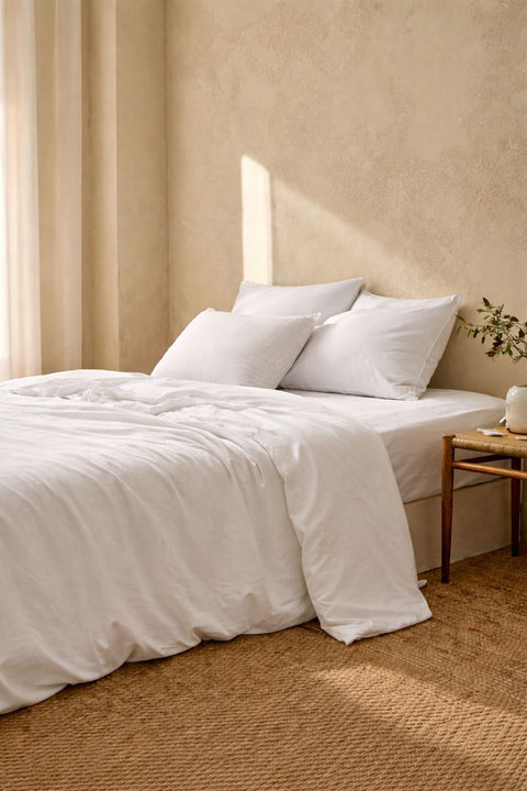 100% Organic Cotton Duvet Cover With Pillowcases- White (300 TC)