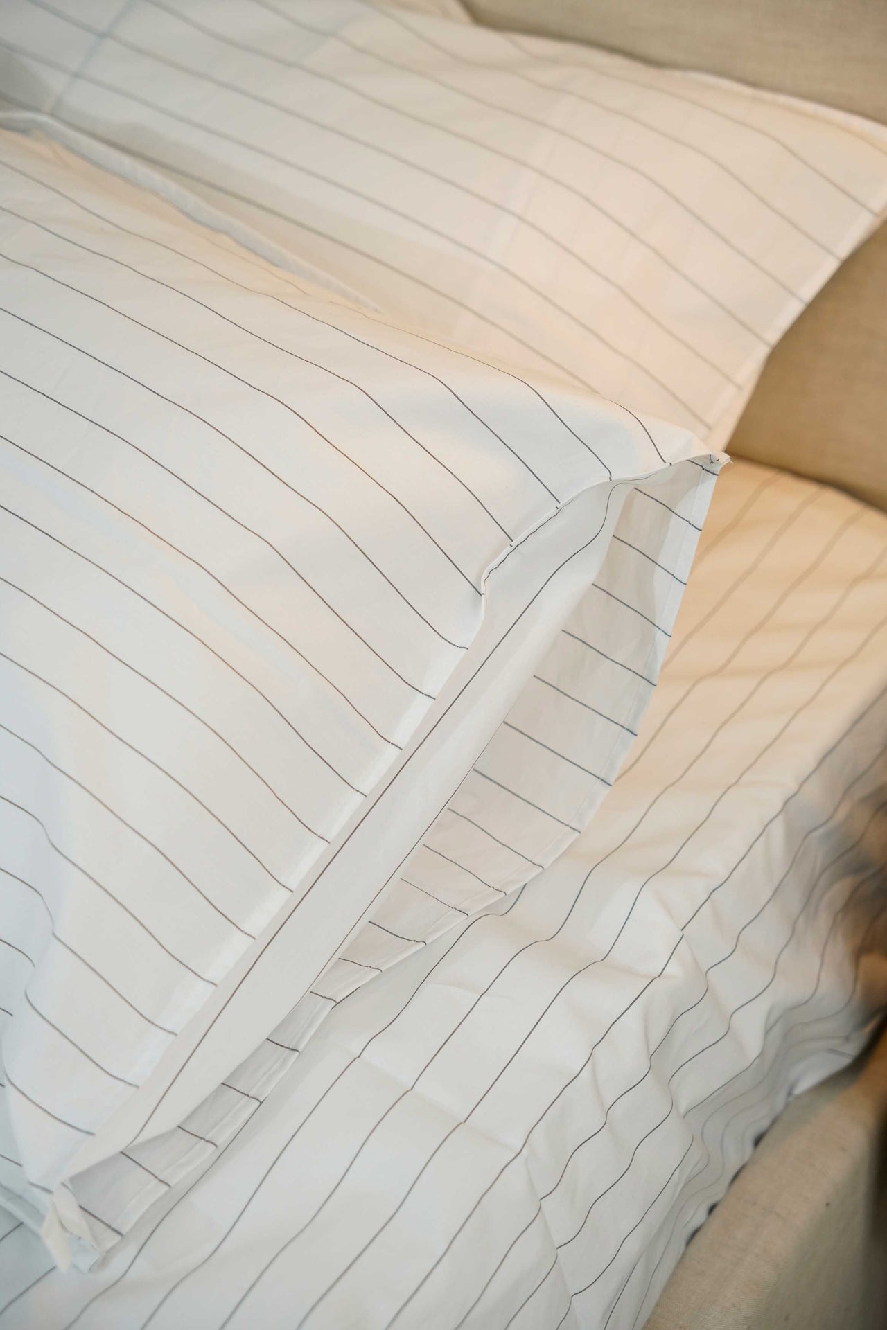 U Shape Cotton Set - White