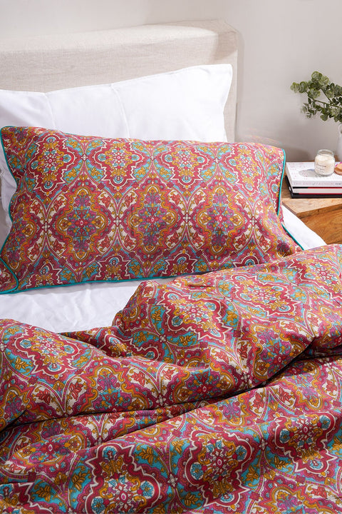 Printed Cotton Bedsheet with Piping Pillow Covers